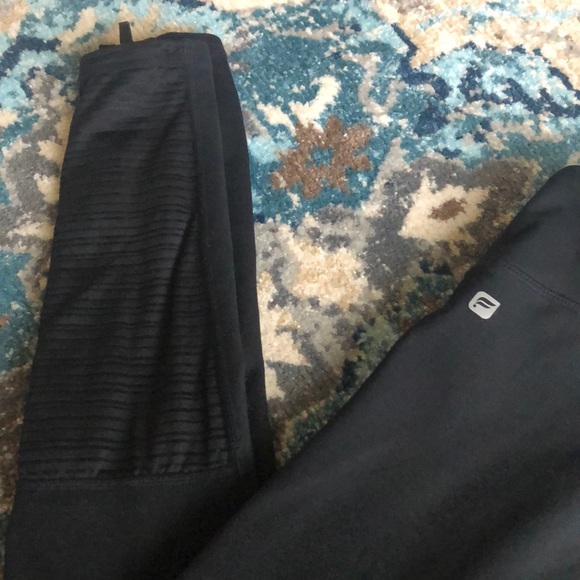 fabletics leggings !! - Picture 3 of 5